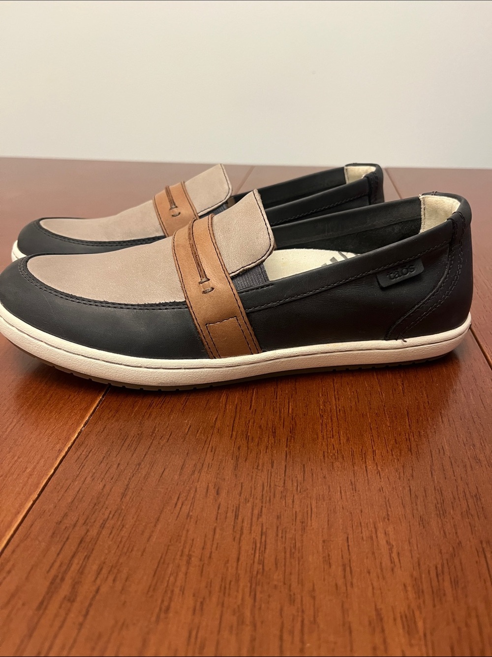 Taos Upward Sneaker Women’s Sz 9 style 21109 - Picture 2 of 11